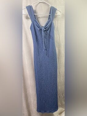 Jessica Simpson Textured Midi Dress 
Dusty Blue/M